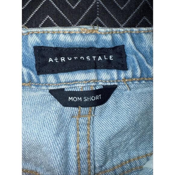 Aeropostale light washed cutoff button fly mom shorts size 8 #693 - Picture 5 of 6